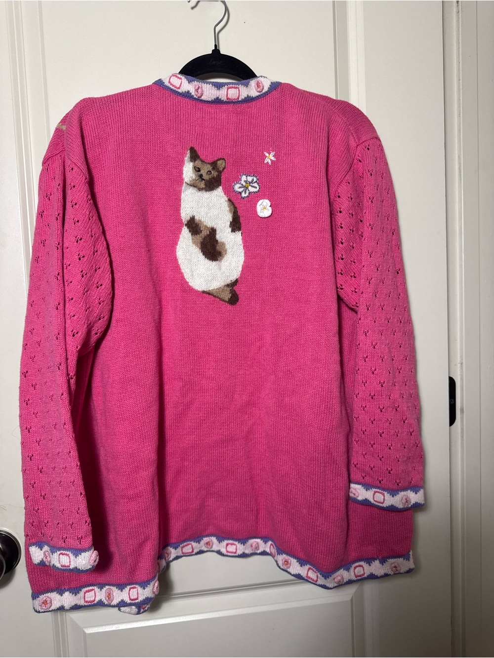 Storybook Knits Pink Embroidered Cat Floral Button V-Neck Cardigan Sweater 1X - Picture 3 of 10